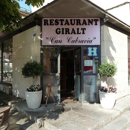 فندق Amerفي  Restaurant Fonda Giralt المظهر الخارجي الصورة