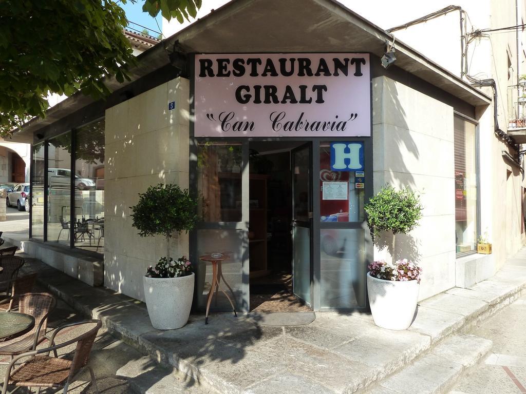 فندق Amerفي  Restaurant Fonda Giralt المظهر الخارجي الصورة
